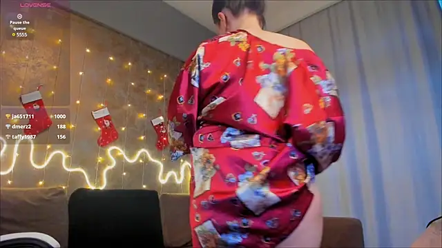 Snapshot of Aurora_Owen chatting on 12-04-24, 11:52 Aurora Owen online show from 12-04-24, 11:52