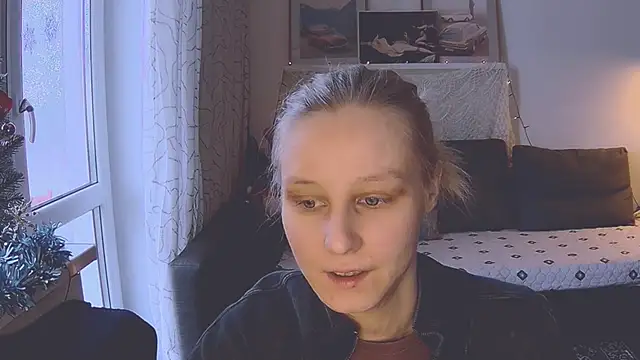 Snapshot of KatiKate chatting on 01-09-25, 11:58 KatiKate online show from 01-09-25, 11:58
