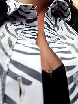 celeste-30  online show from 02-05-25, 06:37