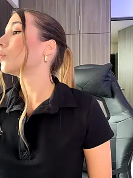 SophieRaily  online show from 09-08-25, 07:57