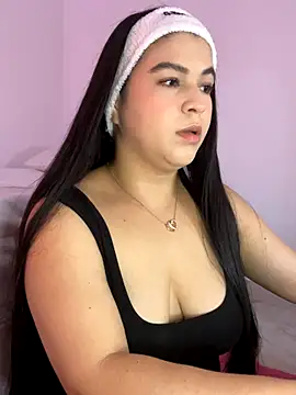 Blancanievess online show from 10-21-25, 12:00