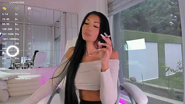 missdiamond  online show from 11-23-25, 07:52