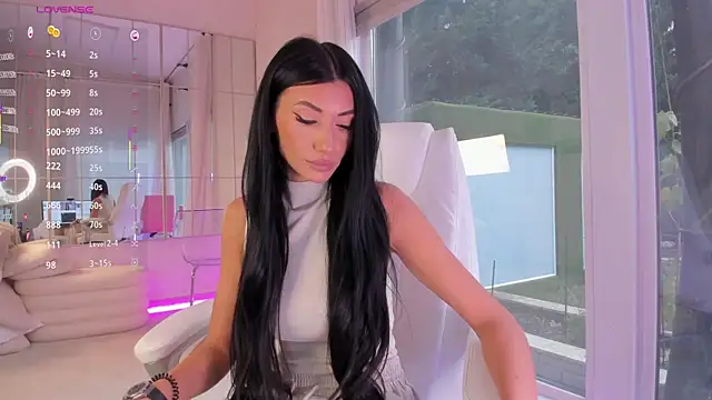 missdiamond  online show from 12-18-25, 07:36