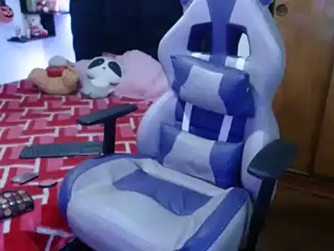 Snapshot of angellove90 chatting on 12-06-24, 02:35 angellove90 online show from 12-06-24, 02:35