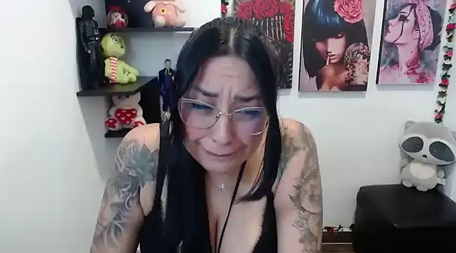 Snapshot of angellove90 chatting on 02-04-25, 09:52 angellove90 online show from 02-04-25, 09:52