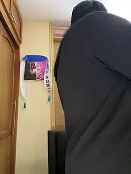 alissonfernandez  online show from 12-21-25, 04:58