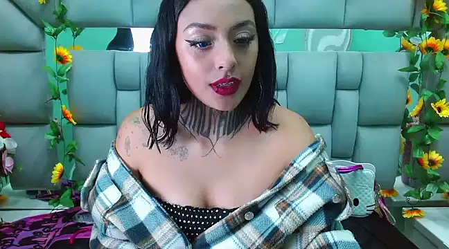 Lovely celeste online show from 01-28-25, 03:25