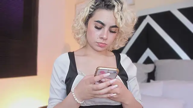 marian pinzon online show from 11-12-25, 01:28