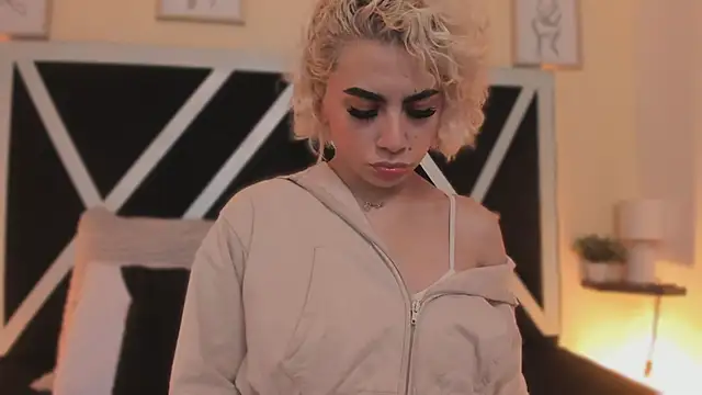 marian pinzon online show from 12-19-25, 02:51