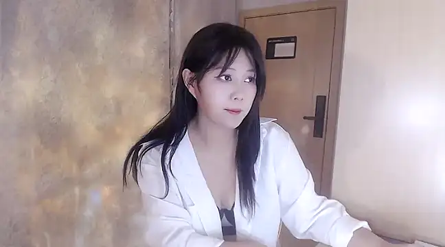 Snapshot of puppy-mango chatting on 12-12-24, 08:36 puppy-mango online show from 12-12-24, 08:36