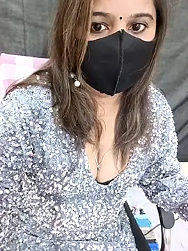 Snapshot of Simran-Kudi chatting on 03-03-25, 06:15 Simran-Kudi online show from 03-03-25, 06:15