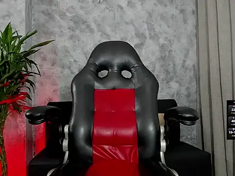 boyc022  online show from 02-12-26, 10:21