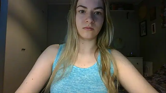 Snapshot of ROSIEx_sweet chatting on 04-10-26, 06:40 ROSIEx sweet online show from 04-10-26, 06:40