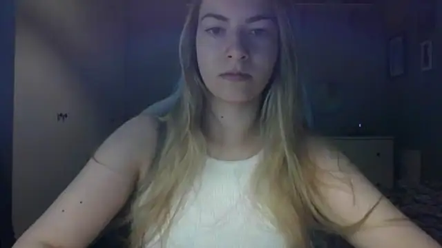 Snapshot of ROSIEx_sweet chatting on 04-29-26, 06:50 ROSIEx sweet online show from 04-29-26, 06:50