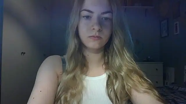 Snapshot of ROSIEx_sweet chatting on 04-30-26, 06:53 ROSIEx sweet online show from 04-30-26, 06:53