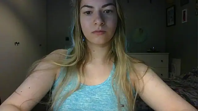 Snapshot of ROSIEx_sweet chatting on 05-20-26, 06:41 ROSIEx sweet online show from 05-20-26, 06:41