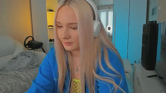 1AlexaGoddess3 online show from 01-27-25, 05:58