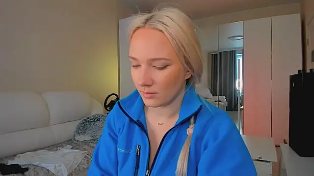 1AlexaGoddess3 online show from 09-14-25, 05:17