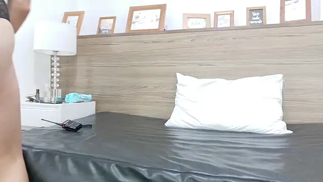 Snapshot of SexualVolcano chatting on 02-06-25, 01:10 SexualVolcano online show from 02-06-25, 01:10