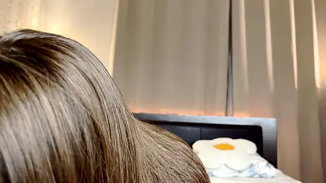 Snapshot of BlissDodd chatting on 09-25-25, 06:11 BlissDodd online show from 09-25-25, 06:11