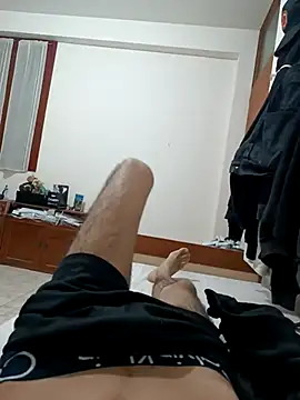 Snapshot of Loytder chatting on 03-25-26, 03:45 Loytder online show from 03-25-26, 03:45