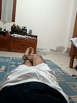 Snapshot of Loytder chatting on 03-27-26, 03:45 Loytder online show from 03-27-26, 03:45