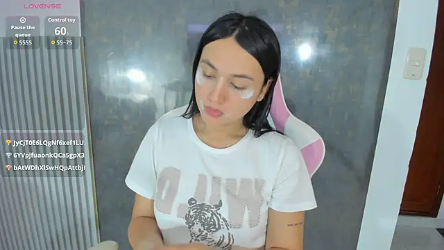 lana boomer online show from 04-11-26, 01:04