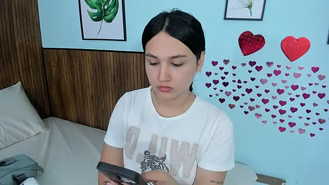 Snapshot of lana_boomer chatting on 05-08-26, 12:43 lana boomer online show from 05-08-26, 12:43