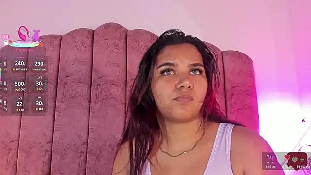 Carolina Evanss online show from 12-19-25, 03:57