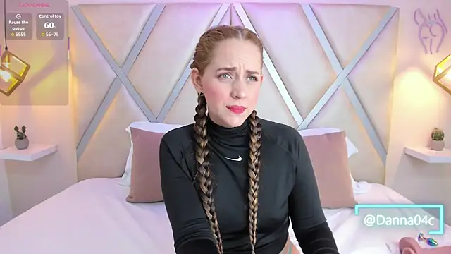 DannaCouper online show from 10-03-25, 11:29