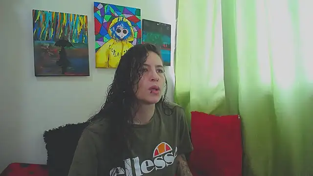 Snapshot of Leyla_Horny_Bg chatting on 11-25-25, 06:19 Leyla Horny Bg online show from 11-25-25, 06:19