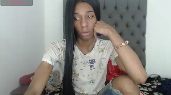 Snapshot of lucianadolll chatting on 03-22-25, 01:52 lucianadolll online show from 03-22-25, 01:52