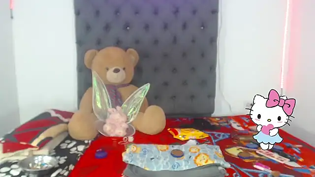 Snapshot of lucianadolll chatting on 10-11-25, 02:48 lucianadolll online show from 10-11-25, 02:48