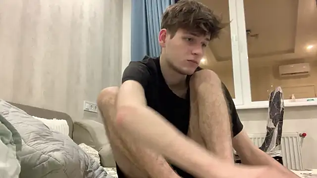 Snapshot of cutie_guys chatting on 12-05-24, 06:33 cutie guys online show from 12-05-24, 06:33