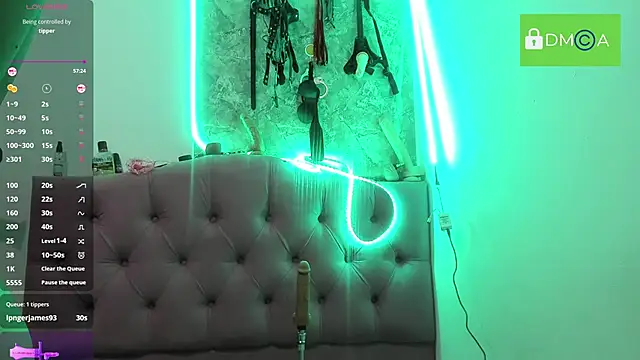 Snapshot of Evil_sammy chatting on 01-06-25, 11:31 Evil sammy online show from 01-06-25, 11:31