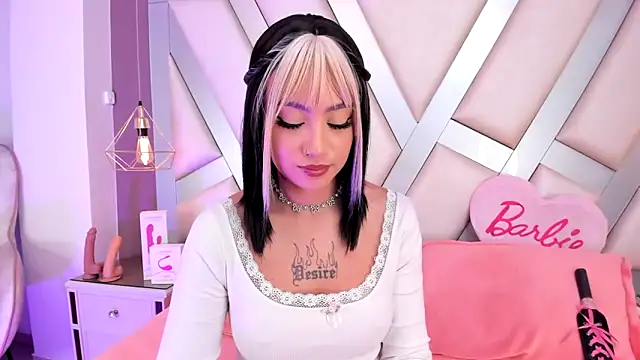 MadissonRey online show from 11-26-25, 01:01