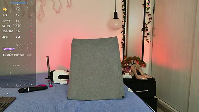 cutehanna1 online show from 02-15-26, 10:17