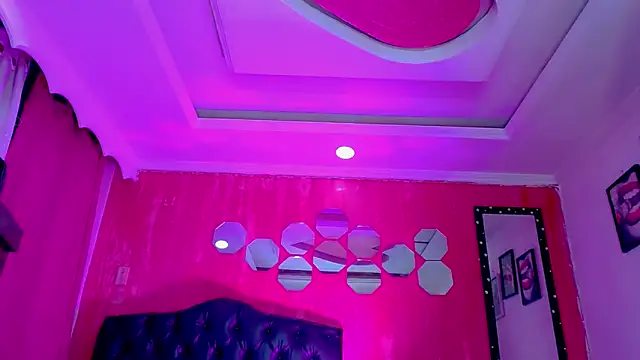 TiffanyMackensyy online show from 02-22-26, 01:18