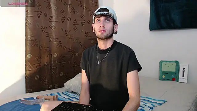 Thhiago tay online show from 11-22-25, 08:57