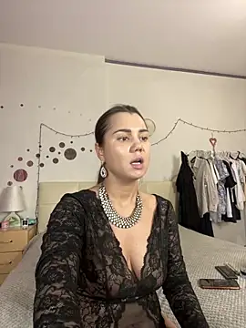 MiraMiss online show from 02-06-25, 04:42