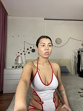 MiraMiss online show from 02-16-25, 10:10