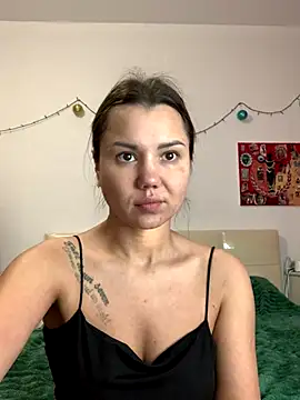 Snapshot of MiraMiss chatting on 12-16-25, 08:08 MiraMiss online show from 12-16-25, 08:08