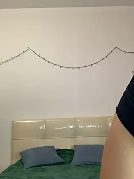 Snapshot of MiraMiss chatting on 02-02-26, 09:08 MiraMiss online show from 02-02-26, 09:08