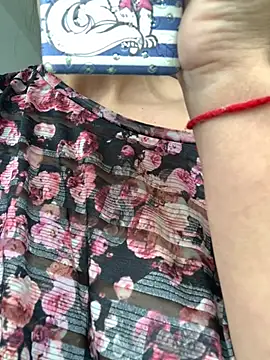 Snapshot of MiraMiss chatting on 02-15-26, 06:32 MiraMiss online show from 02-15-26, 06:32