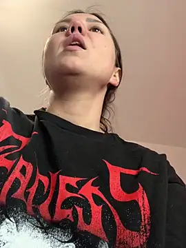 Snapshot of MiraMiss chatting on 02-15-26, 08:35 MiraMiss online show from 02-15-26, 08:35