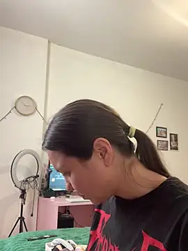 Snapshot of MiraMiss chatting on 02-17-26, 09:50 MiraMiss online show from 02-17-26, 09:50