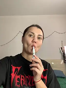 Snapshot of MiraMiss chatting on 02-20-26, 11:22 MiraMiss online show from 02-20-26, 11:22