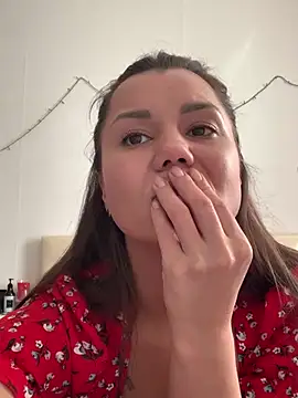 Snapshot of MiraMiss chatting on 03-20-26, 07:13 MiraMiss online show from 03-20-26, 07:13