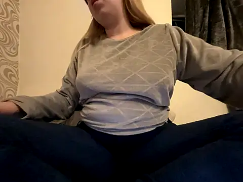 bunnyamy online show from 12-02-25, 11:45