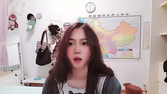 Cherie-xinxin01 online show from 12-01-24, 04:29